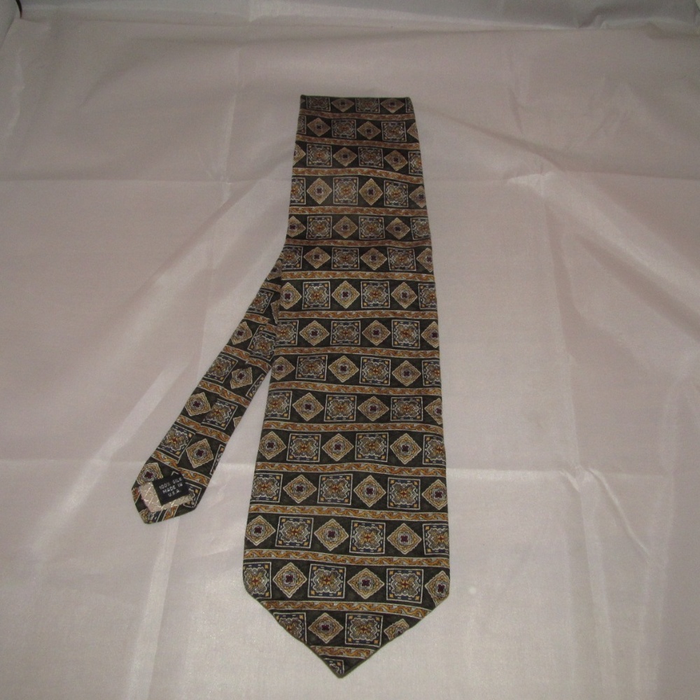 Pierre Balmain Couture Mens Neck Tie 100% Silk New